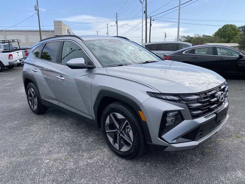 Certified 2025 Hyundai Tucson SEL FWD image 1