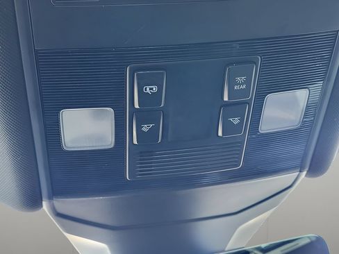 Used 2025 Volkswagen Jetta Sport FWD image 14