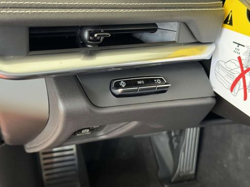 New 2025 Chevrolet Corvette Z06 image 24