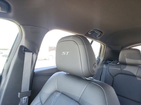 Used 2025 Buick Envista Sport Touring w/ Convenience I Package FWD image 20