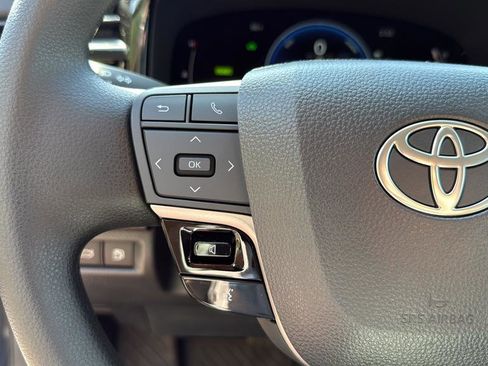 Certified 2025 Toyota Camry LE image 22