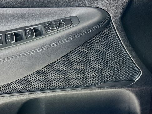 Used 2019 Hyundai Santa Fe SE image 19