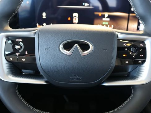 Certified 2025 INFINITI QX80 Luxe image 50