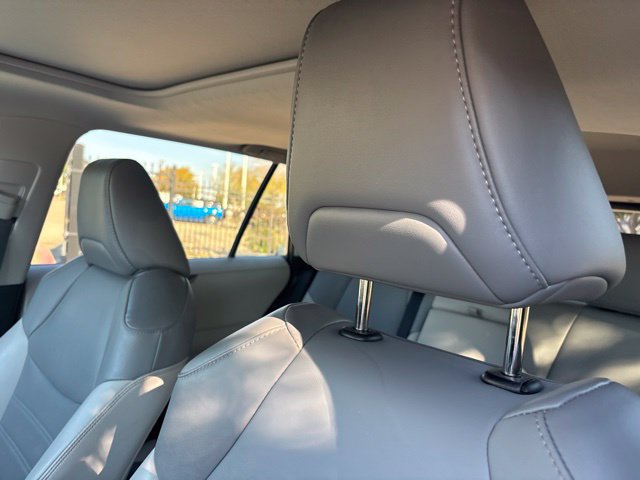 Used 2021 Toyota RAV4 XLE Premium FWD image 9
