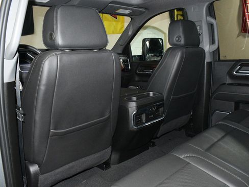 Used 2024 GMC Sierra 2500 Denali w/ Denali Reserve Package AWD/4WD image 15