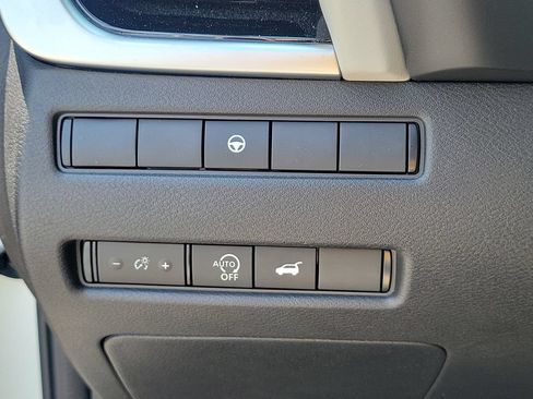 Used 2023 Nissan Rogue SL AWD/4WD image 21