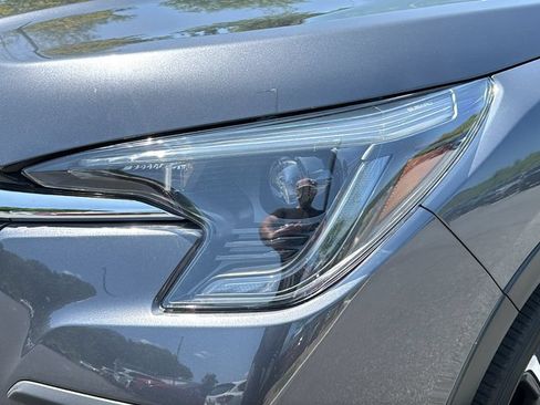 Used 2024 Subaru Ascent Limited AWD/4WD image 9