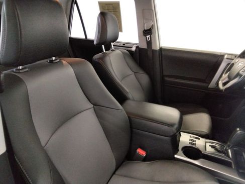 Used 2024 Toyota 4Runner SR5 Premium image 45