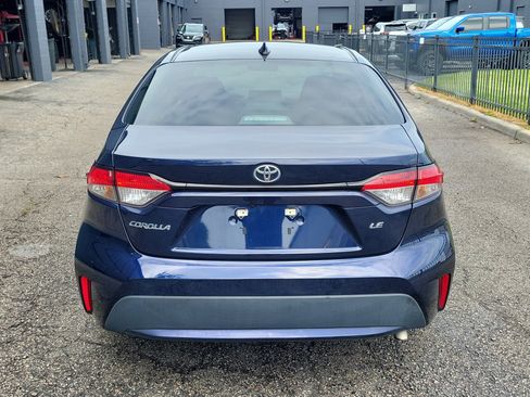 Used 2022 Toyota Corolla LE FWD image 5
