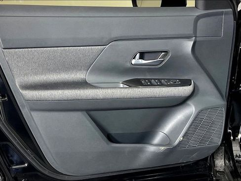 New 2026 Nissan Kicks SV image 41