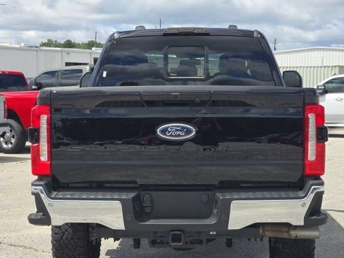 Used 2025 Ford F250 Lariat w/ Lariat Ultimate Package AWD/4WD image 4