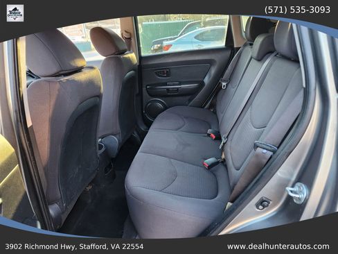 Used 2013 Kia Soul FWD image 18