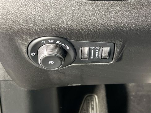 Used 2022 Jeep Compass Latitude w/ Convenience Group AWD/4WD image 10