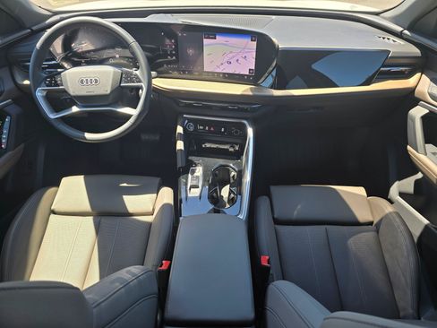 Certified 2025 Audi Q5 Premium w/ Premium Plus AWD/4WD image 9