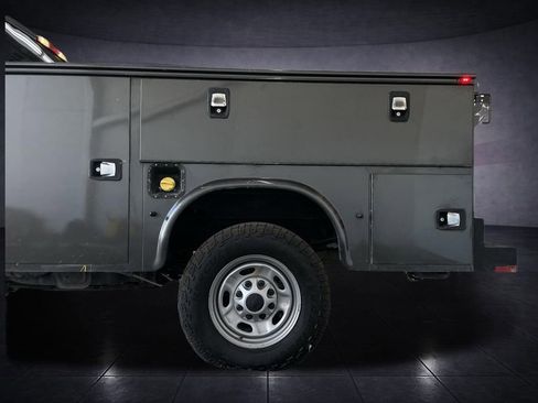 Used 2018 Ford F250 XL w/ Power Equipment Group image 14