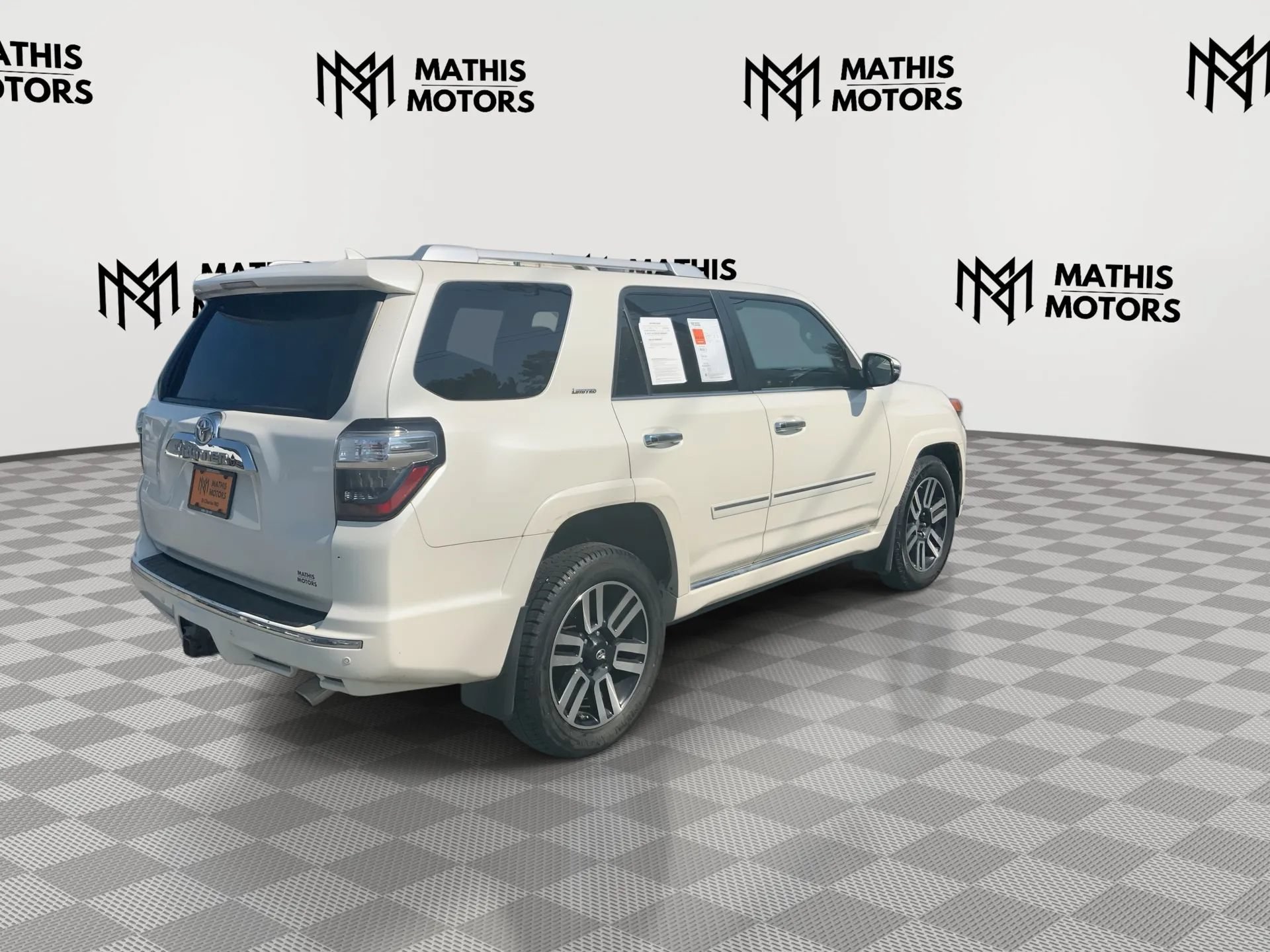 Used 2015 Toyota 4Runner Limited AWD/4WD image 8