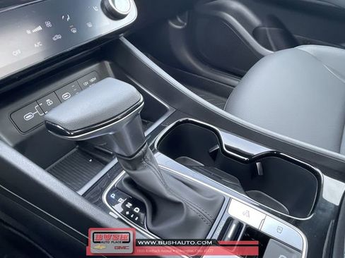 Used 2025 Hyundai Santa Cruz SEL image 16