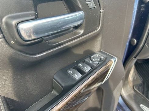 Used 2022 Chevrolet Silverado 1500 LT image 13