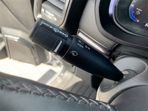 Used 2024 RAM 2500 Limited image 30