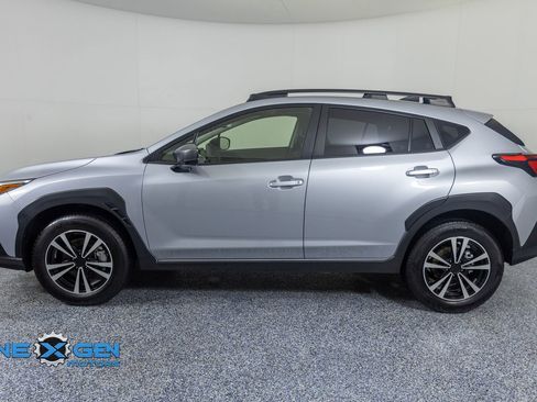 Used 2024 Subaru Crosstrek 2.0i Premium AWD/4WD image 4