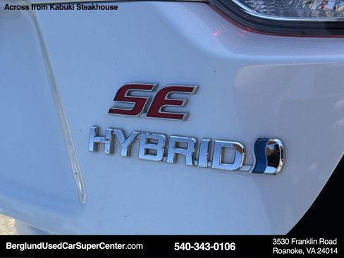 Used 2024 Toyota Corolla SE image 35