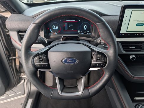 Certified 2025 Ford Explorer ST-Line image 13