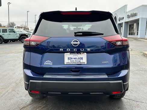 New 2026 Nissan Rogue SV image 4
