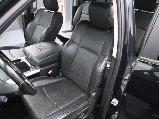 Used 2017 RAM 1500 Laramie w/ Convenience Group AWD/4WD image 11
