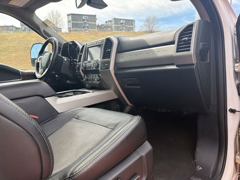 Used 2019 Ford F450 Lariat w/ Lariat Ultimate Package AWD/4WD image 32