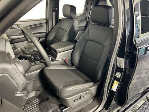 New 2025 Chevrolet Colorado Trail Boss w/ Midnight Edition AWD/4WD image 15