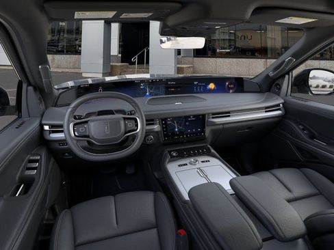 New 2026 Lincoln Navigator Reserve AWD/4WD image 9