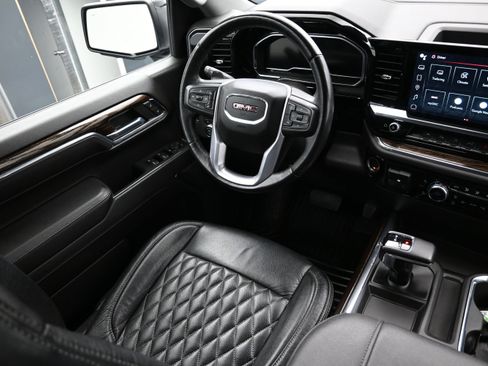 Used 2023 GMC Sierra 1500 Elevation w/ Preferred Package AWD/4WD image 24