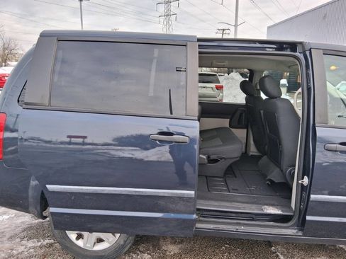 Used 2008 Dodge Grand Caravan SE image 9