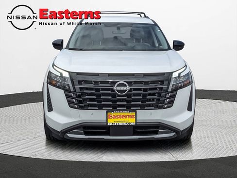 New 2026 Nissan Pathfinder SL AWD/4WD image 3