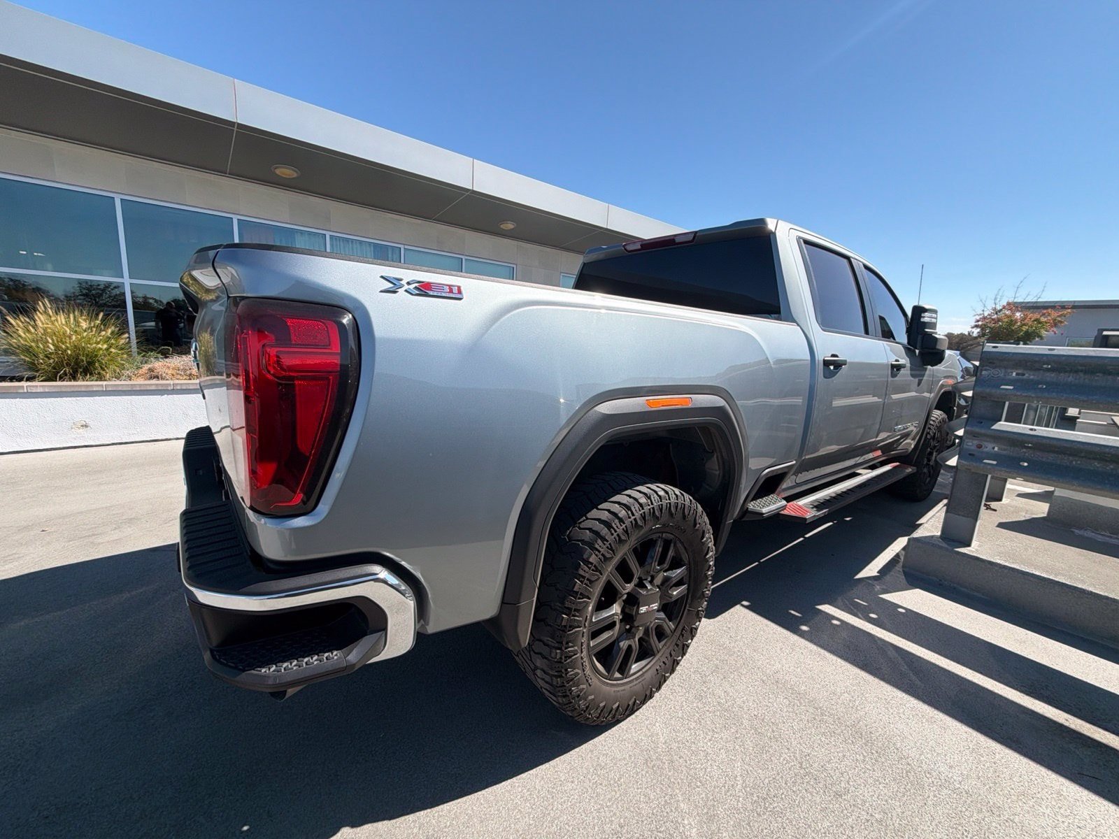 Used 2024 GMC Sierra 2500 Pro AWD/4WD image 5