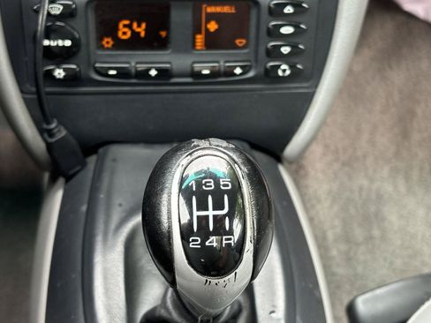 Used 2001 Porsche Boxster RWD image 8