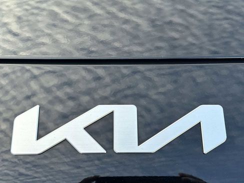 Used 2023 Kia Forte LXS w/ LXS Technology Package image 10