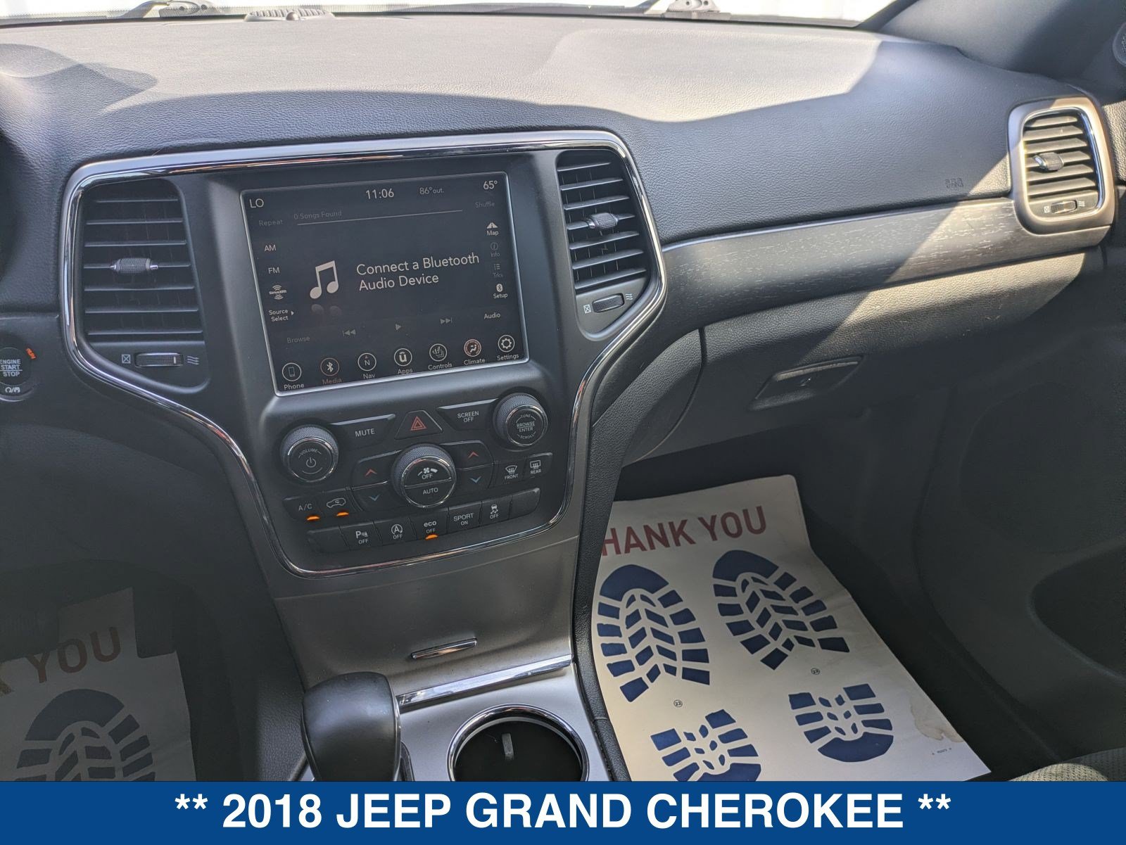 Used 2018 Jeep Grand Cherokee Laredo RWD image 28