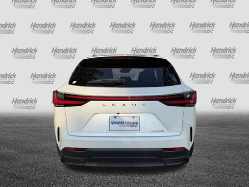Used 2024 Lexus NX 250 FWD w/ Cold Area Package image 8