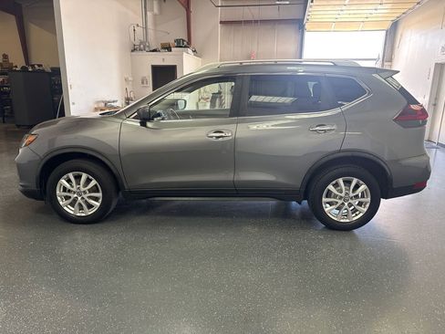 Used 2020 Nissan Rogue SV AWD/4WD image 7