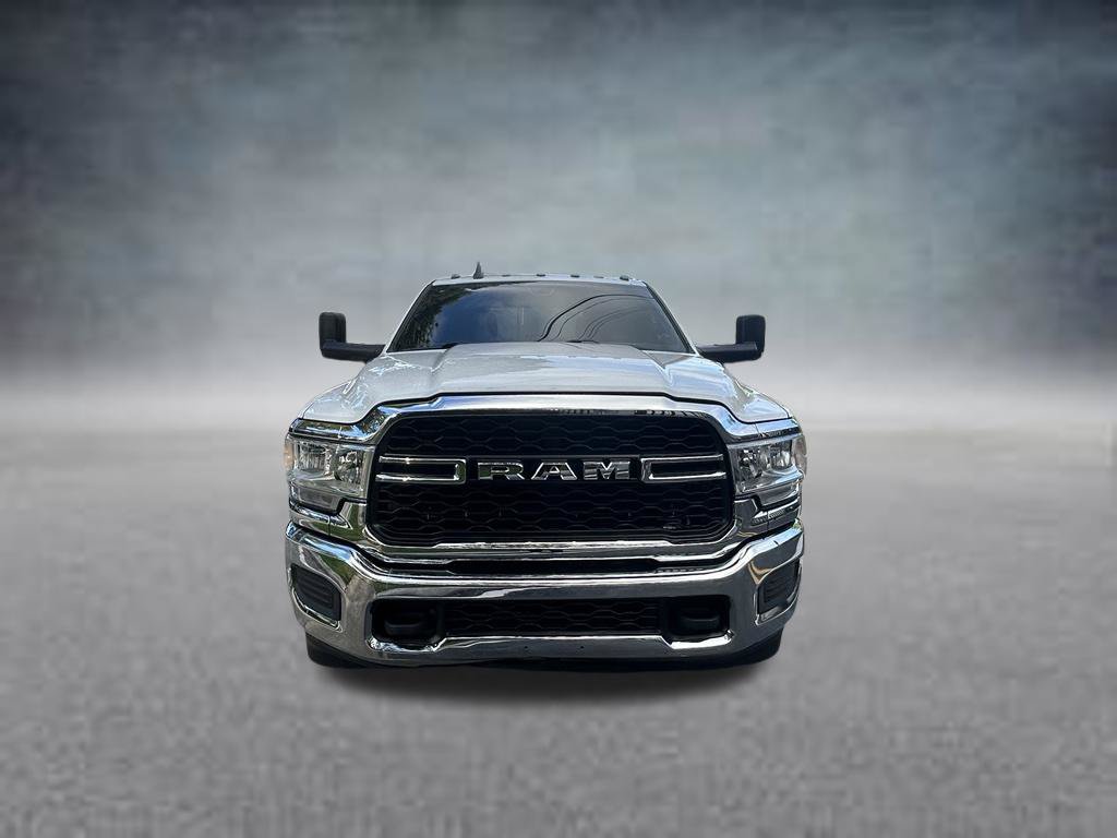 Used 2022 RAM 3500 Tradesman w/ Chrome Appearance Group AWD/4WD image 2