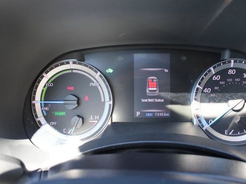 Used 2022 Toyota Highlander LE AWD/4WD image 19