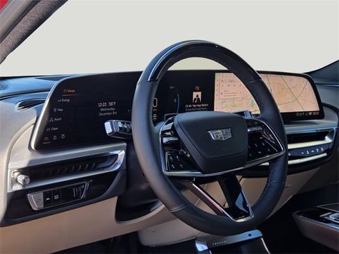 New 2025 Cadillac Lyriq Luxury image 10