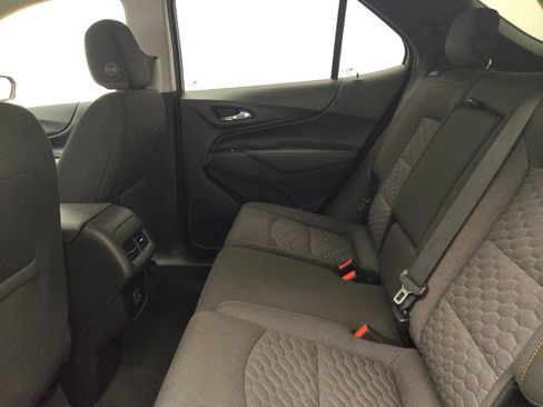 Used 2019 Chevrolet Equinox LT w/ Driver Convenience Package FWD image 18