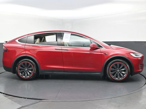 Used 2018 Tesla Model X 100D image 5