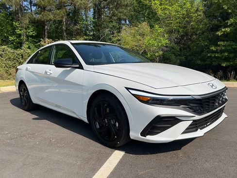 New 2026 Hyundai Elantra Sport FWD image 4