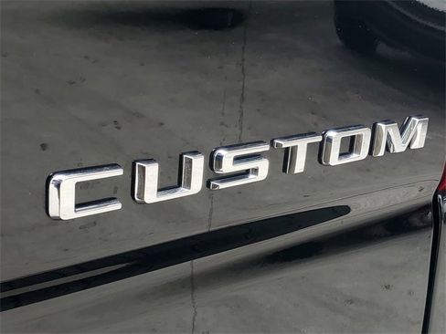 Used 2025 Chevrolet Silverado 1500 Custom image 8