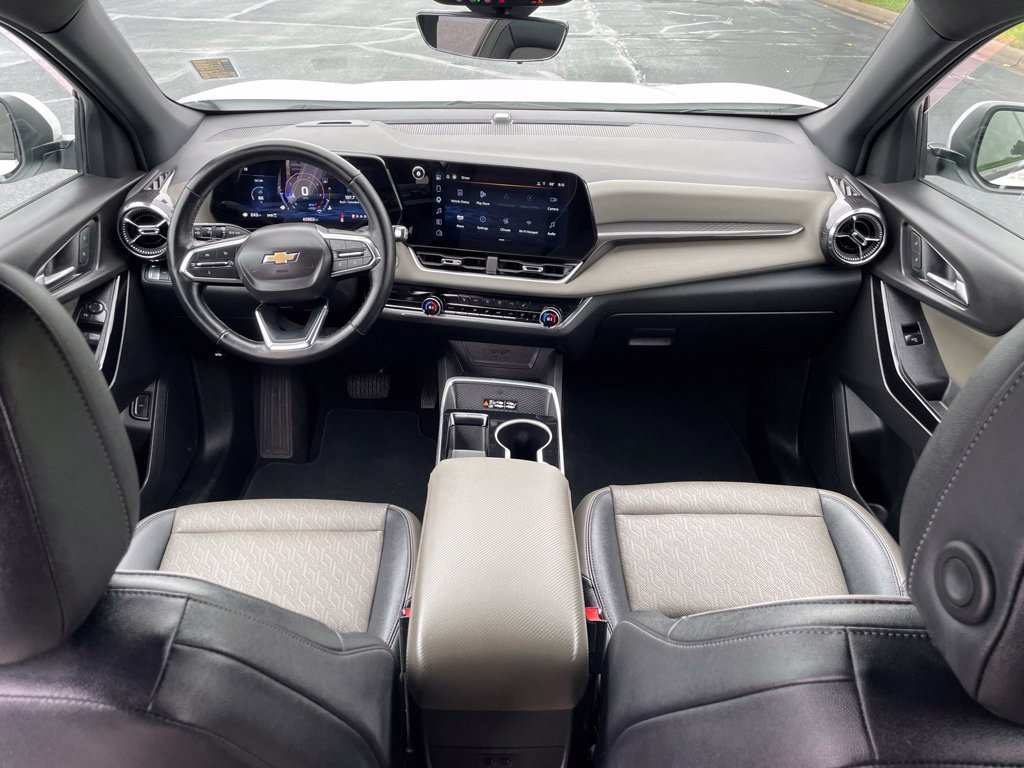 Used 2025 Chevrolet Equinox LT w/ Convenience Package II AWD/4WD image 23