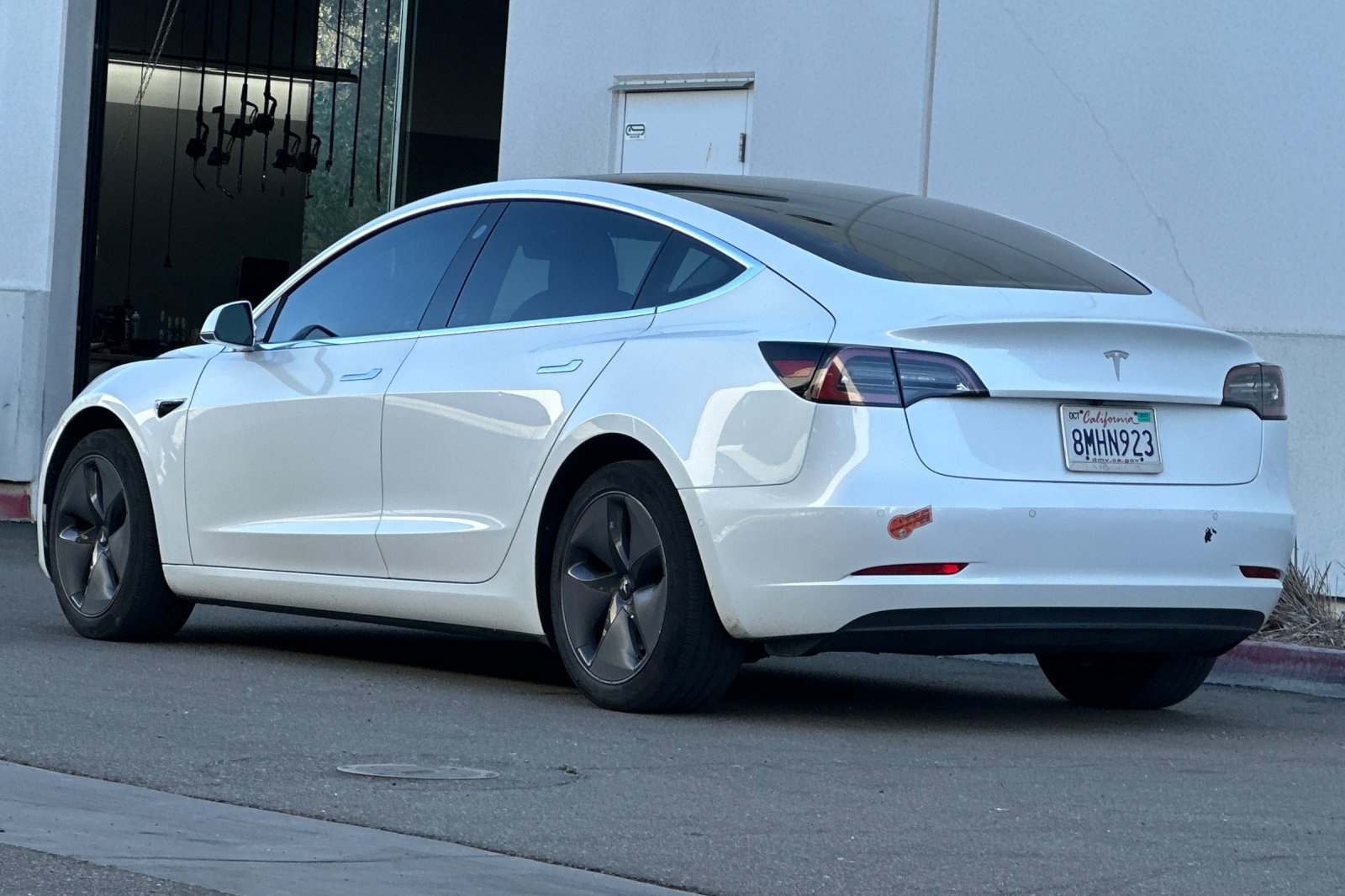 Used 2019 Tesla Model 3 Mid Range RWD image 6