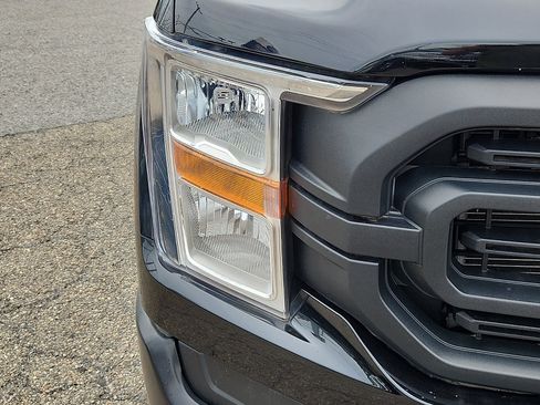Certified 2022 Ford F150 XL RWD image 9